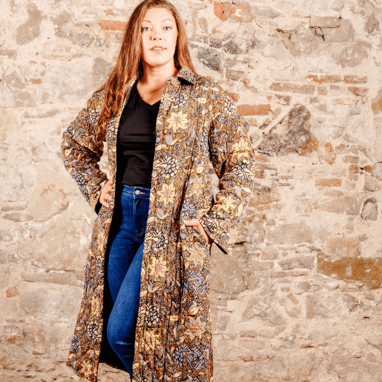chaqueta bomber estampada mujer, bomber boho chic, chaqueta ligera polar, bomber new saari, chaqueta bohemia otoño invierno, bomber estampada casual, chaqueta arena formentera, bomber oversize mujer