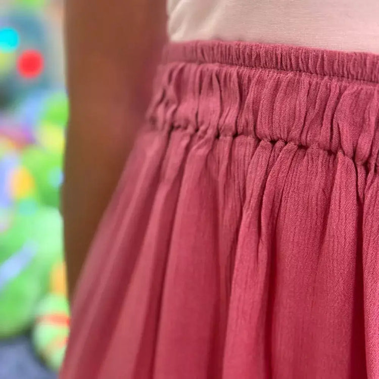 Arena Formentera x Sabbia Tulum falda corta bohemia en bambula ligera amarilla con vuelo fresco para mujer