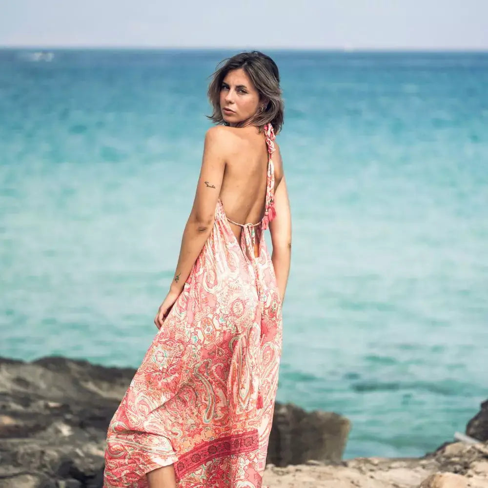Vestido boho rosa, Uma