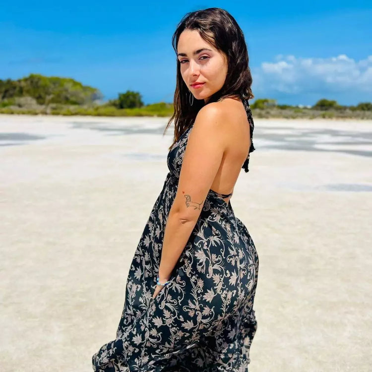 vestido Uma, vestido largo amarillo, vestido bohemio Arena Formentera, vestido Kharma Arena Formentera, vestido de tiras ajustables, vestido verano mujer, vestido playa elegante, vestido talla única, vestido fluido amarillo, vestido estampado artesanal, vestido New Saari, vestido inspirado en seda india, vestido versátil de verano, vestido ligero y fresco, vestido boho chic mujer, vestido playa bohemio, vestido largo patchwork, vestido bohemio mujer, vestido verano boho chic, vestido playa largo, vestido fl