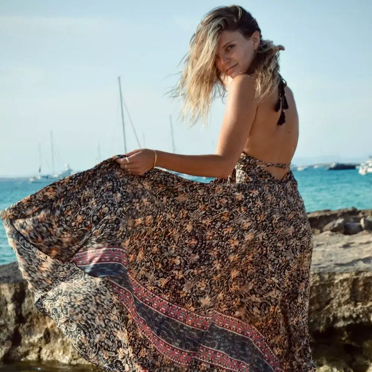 vestido bohemio largo con escote en la espalda mujer arena formentera