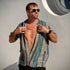 camisa hombre tribal azul, camisa bohemia rayón, camisa ligera verano, camisa estampada hombre, camisa cuello mao tribal. hombre arena formentera