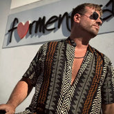 camisa hombre tribal, camisa bohemia rayón, camisa ligera verano, camisa estampada negra hombre, camisa cuello mao hombre, camisa tribal boho. Hombre. Arena Formentera