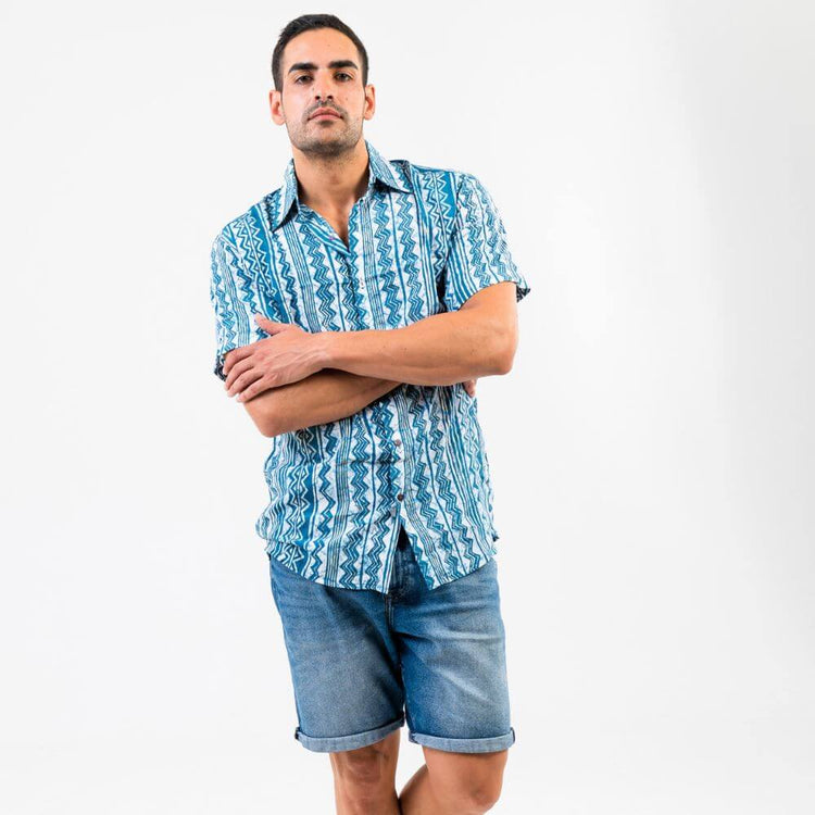 camisa con estampado geométrico hombre arena formentera