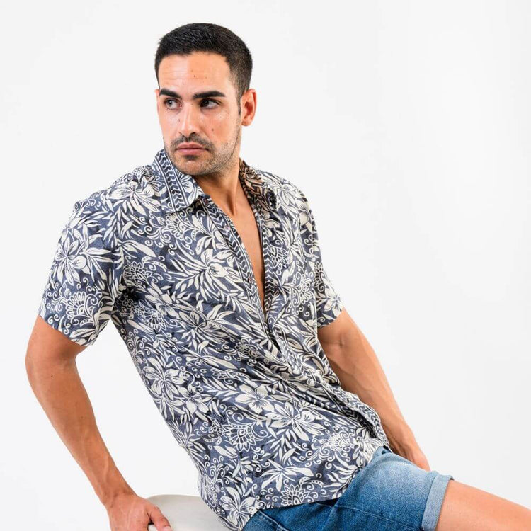 camisa hombre new saari, camisa bohemia hombre, camisa ligera verano hombre, camisa estampada hombre, moda masculina ibicenca, camisa de playa hombre, ropa boho chic hombre, camisa oversize hombre, camisa fresca hombre, camisas arena formentera, moda verano hombre, camisa elegante casual hombre, camisa fluida hombre