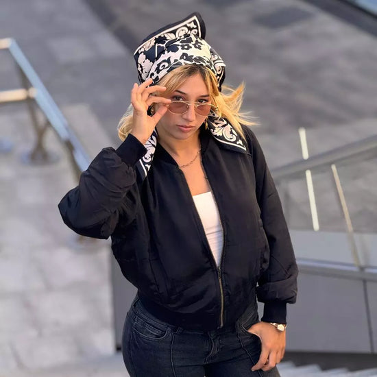 Chaqueta-Bomber negra , Paula