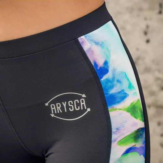 Arena Fit by Arena Formentera y Arysça BCN leggings en negro con franja lateral artística multicolor para mujer