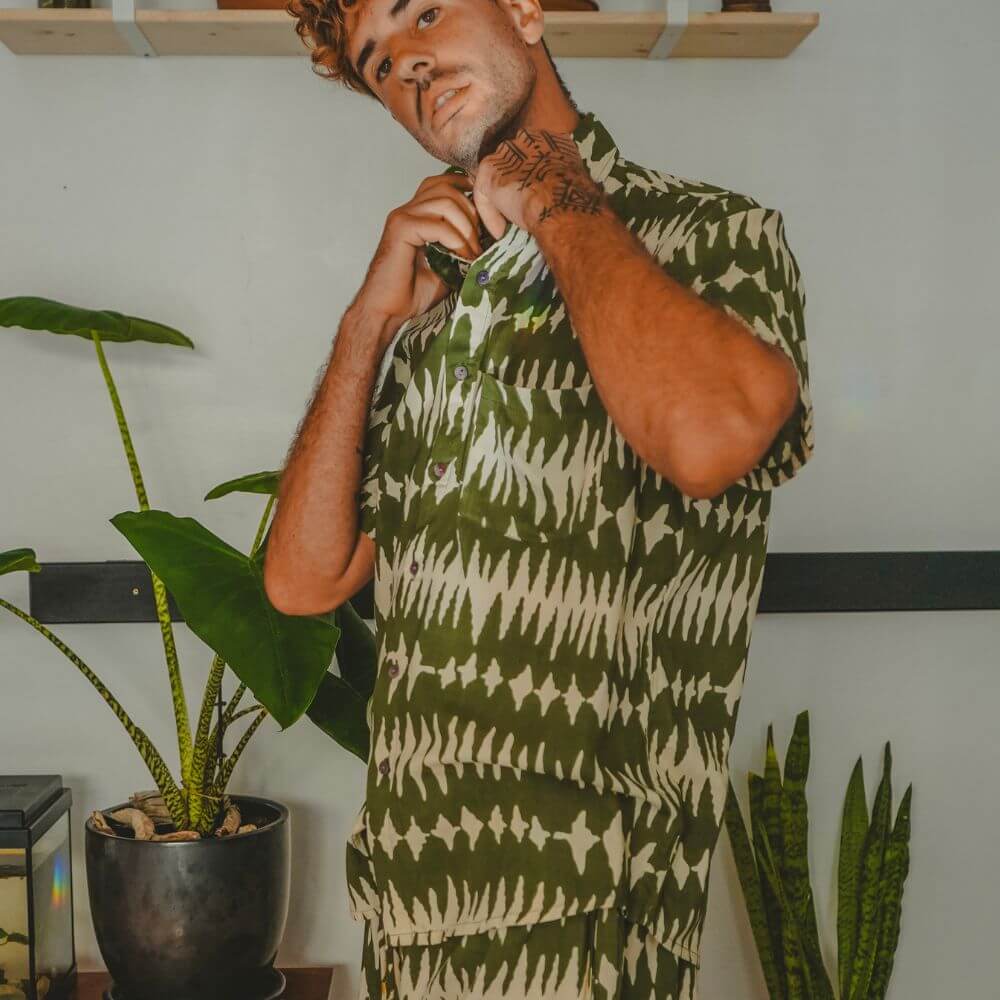 conjunto dos piezas camisas y bermudas hombre arena formentera