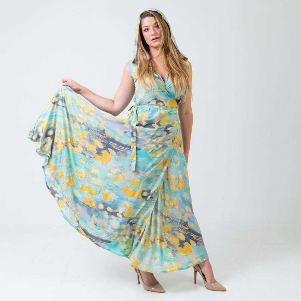 vestido largo con capucha mijer arena formentera