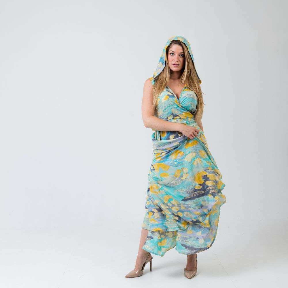 vestido largo con capucha mijer arena formentera