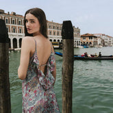 vestido bohemio con escote en la espalda mujer arena formentera